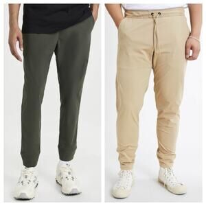 Bundle of Reigning Champ Men's Primeflex Coach's Jogger Pant Size L